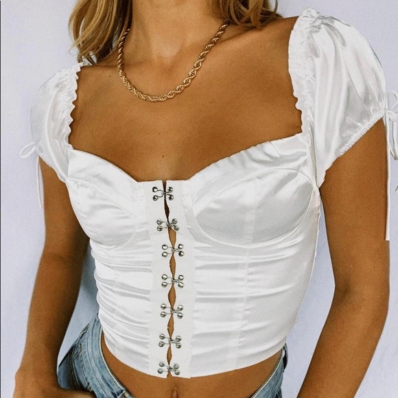 ALLYSON TOP WHITE - Picture 1 of 15